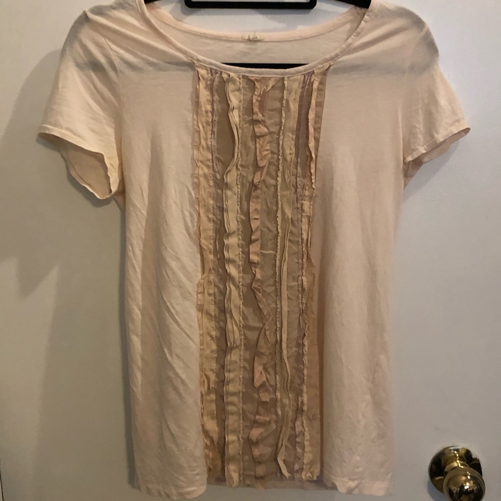 Pretty woman’s tee shirt